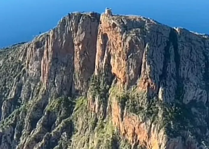 아파트 Ideal Emplacement 3